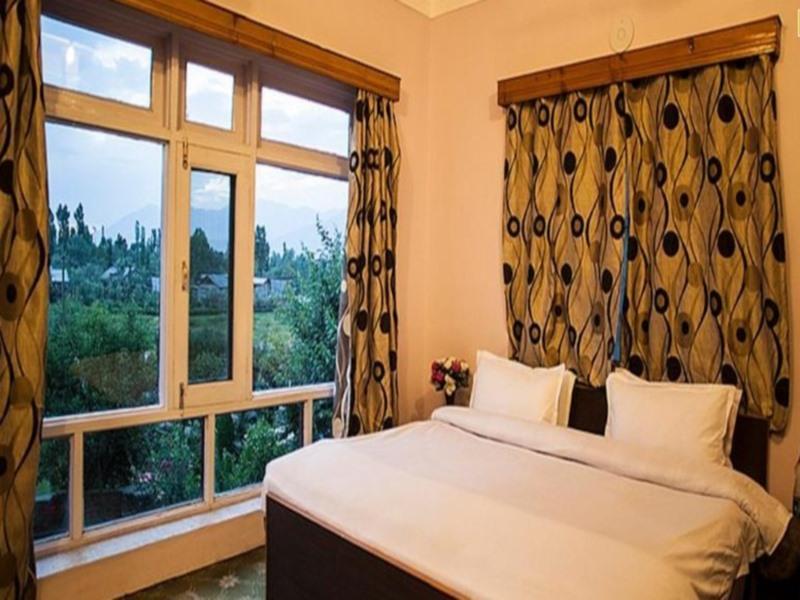 Sheesha Residency Hotell Srīnagar Exteriör bild